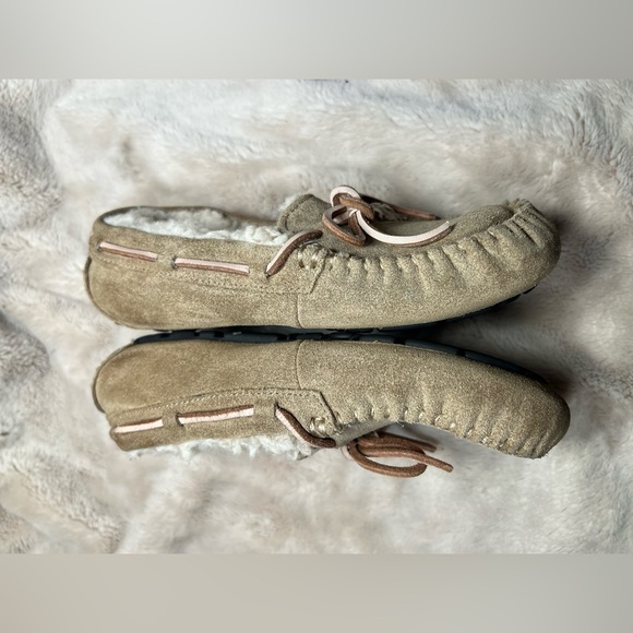 Ugg Womens Slipper Shoe Size 5 - Picture 2 of 5